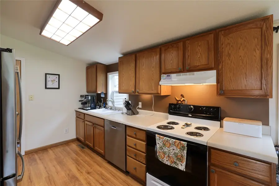122 Cedar Park Rd, Mount Vernon, IA 52314 - #2