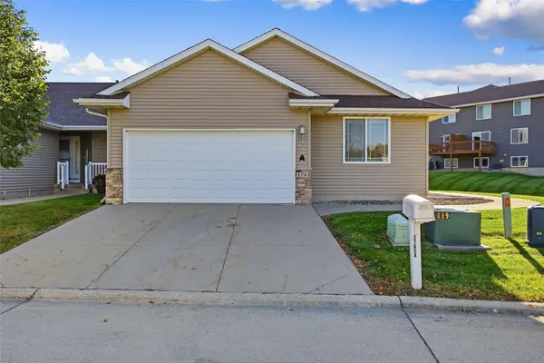 3765 37th Avenue Sw, Cedar Rapids, IA 52404
