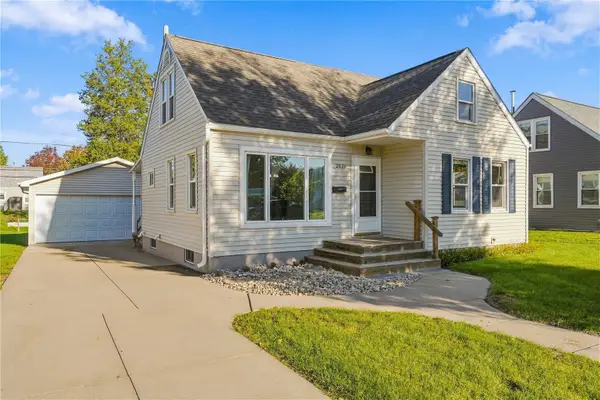 2036 Franklin Ave Ne, Cedar Rapids, IA 52402