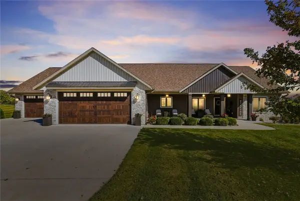 9125 Forest Chapel Road, Anamosa, IA 52205