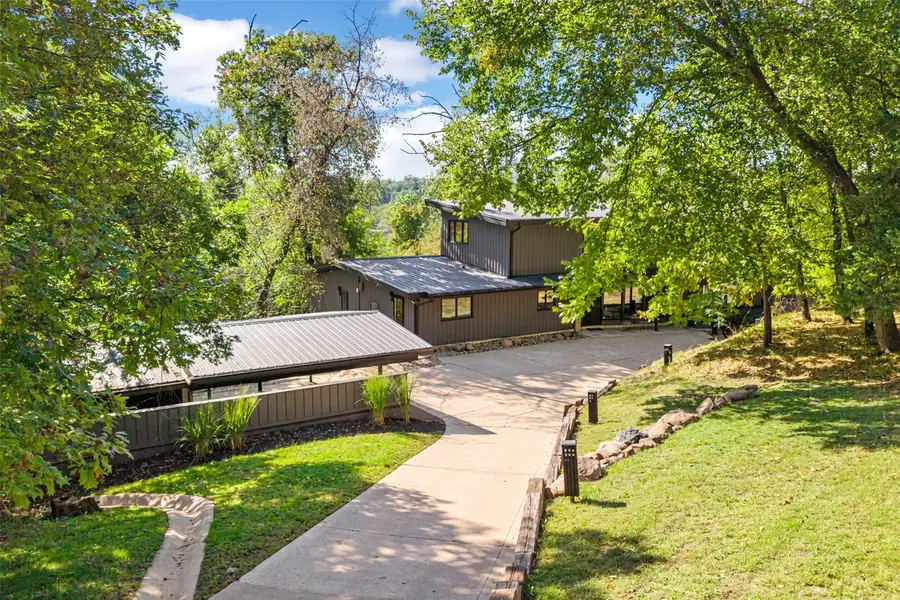 2404 Indian Hill Road Se, Cedar Rapids, IA 52403 - #2