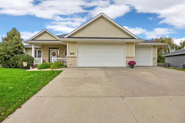 1675 Grizzly Trail, North Liberty, IA 52317