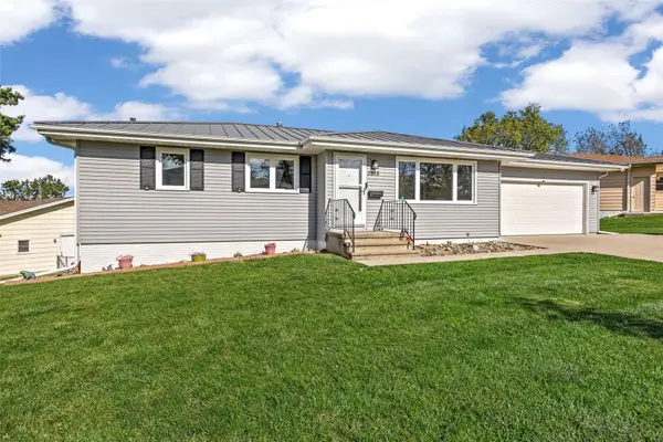 2815 Southland Street Sw, Cedar Rapids, IA 52404