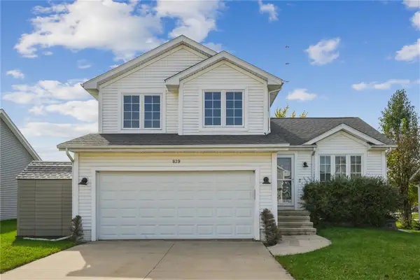 829 71st Street Ne, Cedar Rapids, IA 52402