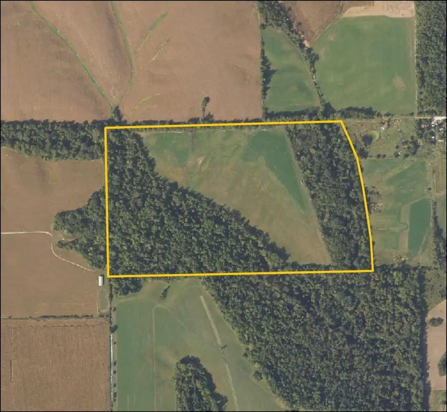 310th St, Iowa, IA 52720 - #3