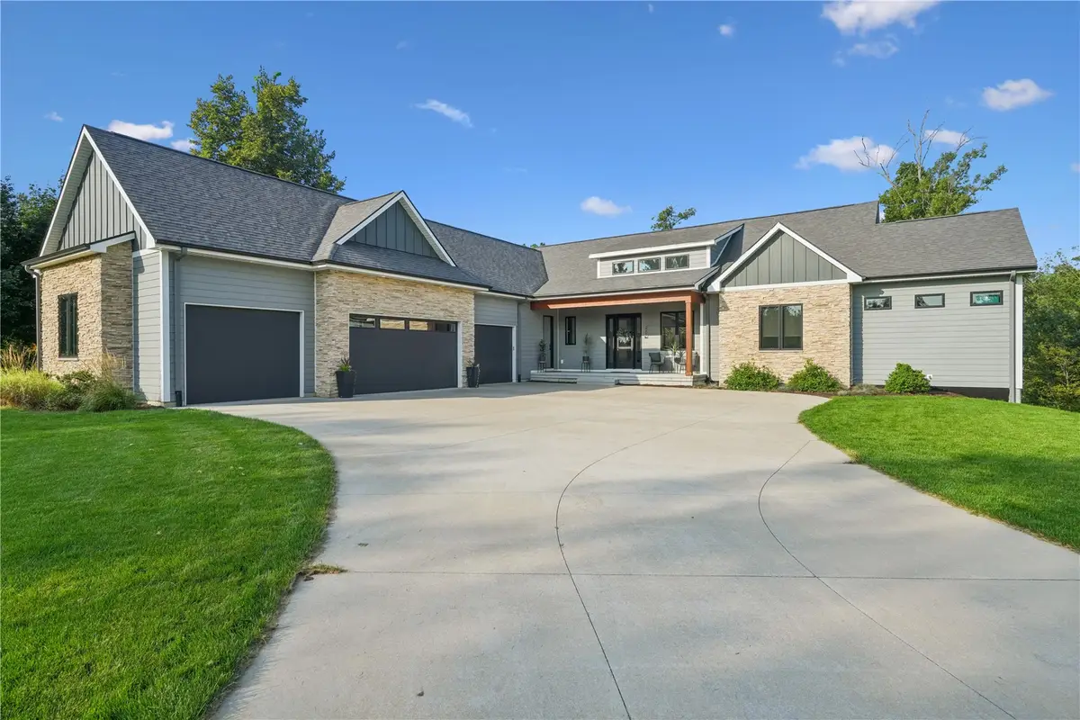 2209 Timber Wolf Trail Se, Cedar Rapids, IA 52403 - #1