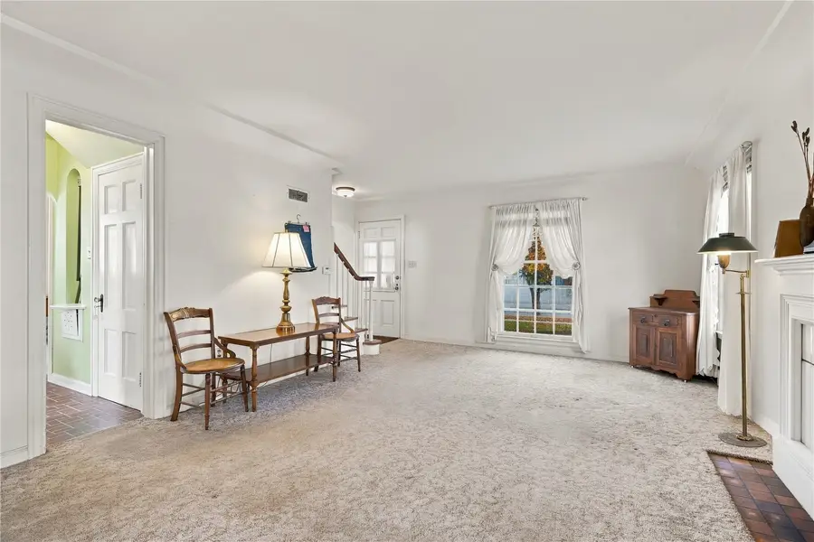 2635 Bever Avenue Se, Cedar Rapids, IA 52403 - #3