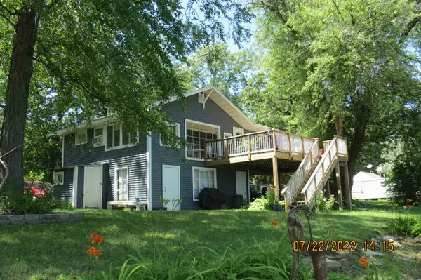 33821 Smith's Ferry Road, Bellevue, IA 52031