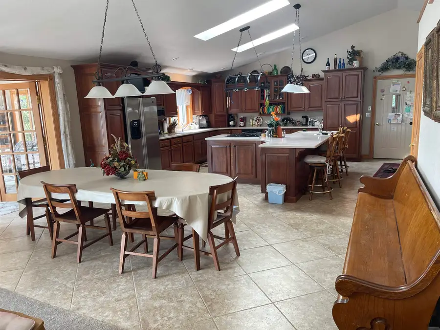 210 Valleyview Drive, Guttenberg, IA 52052 - Image #2