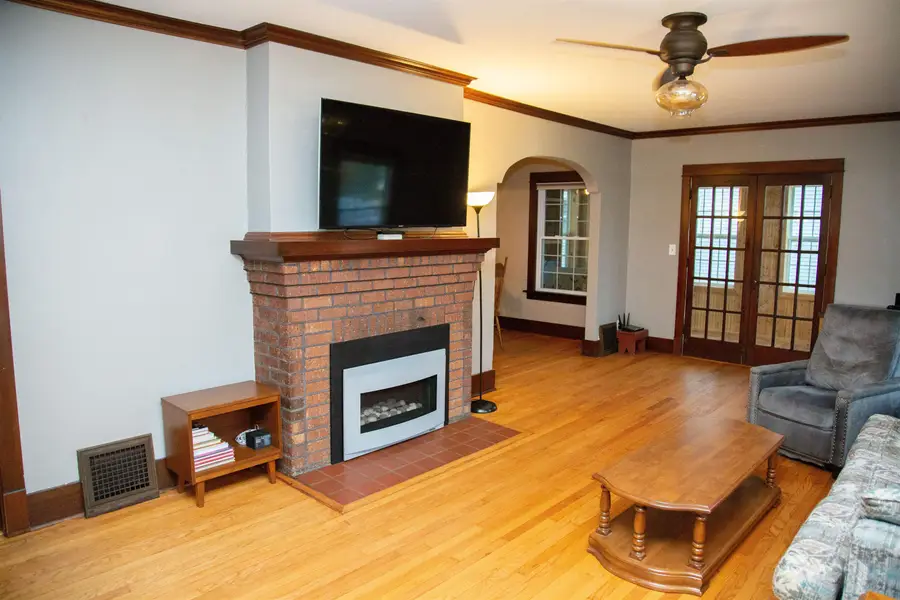 226 S Grandview Avenue, Dubuque, IA 52003 - Image #2