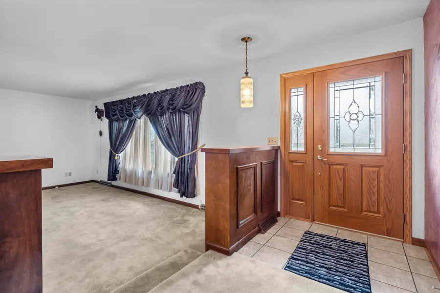 31976 Olde Castle Rd., Dyersville, IA 52040 - Image #2