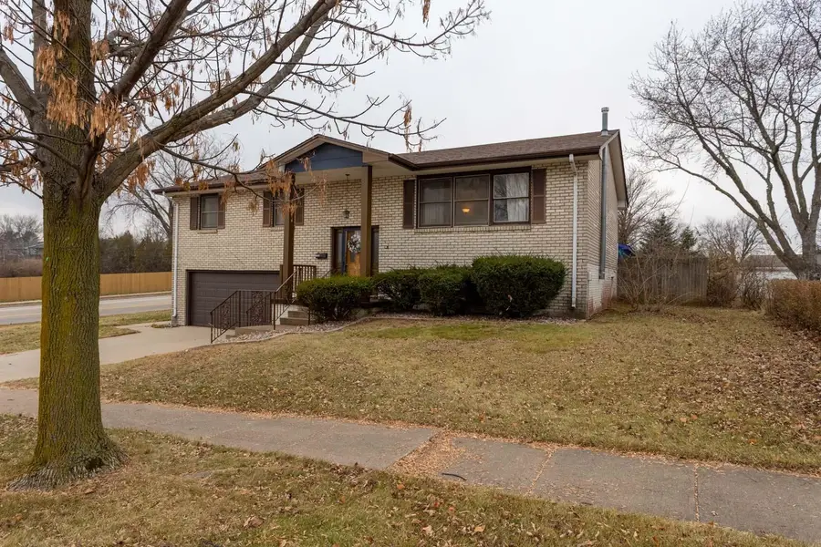 1753 Rosemont Street, Dubuque, IA 52002 - Image #3