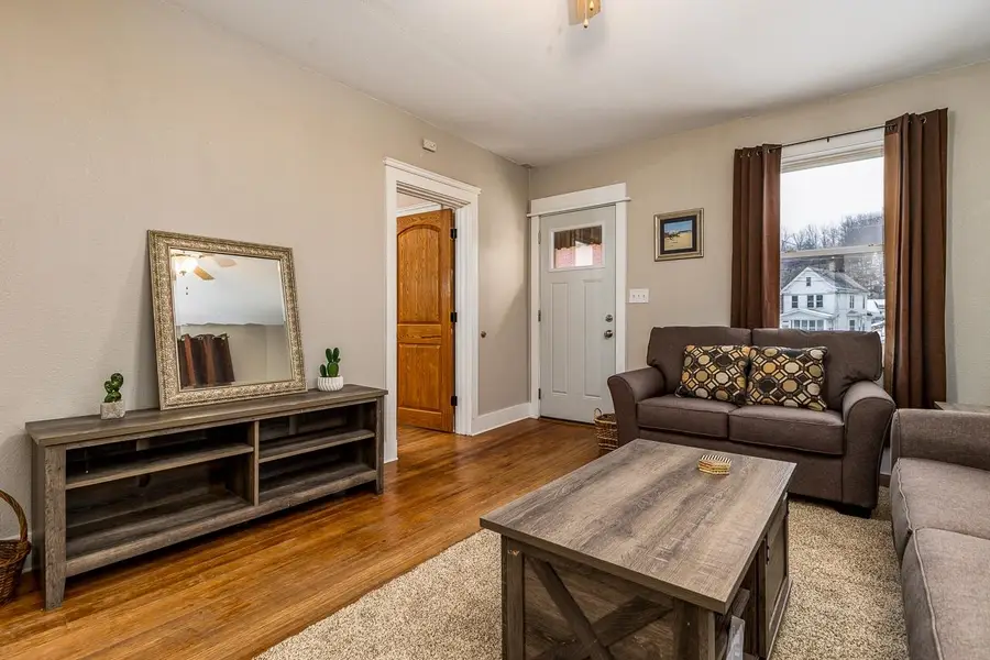 492 Kaufmann Avenue, Dubuque, IA 52001 - Image #3