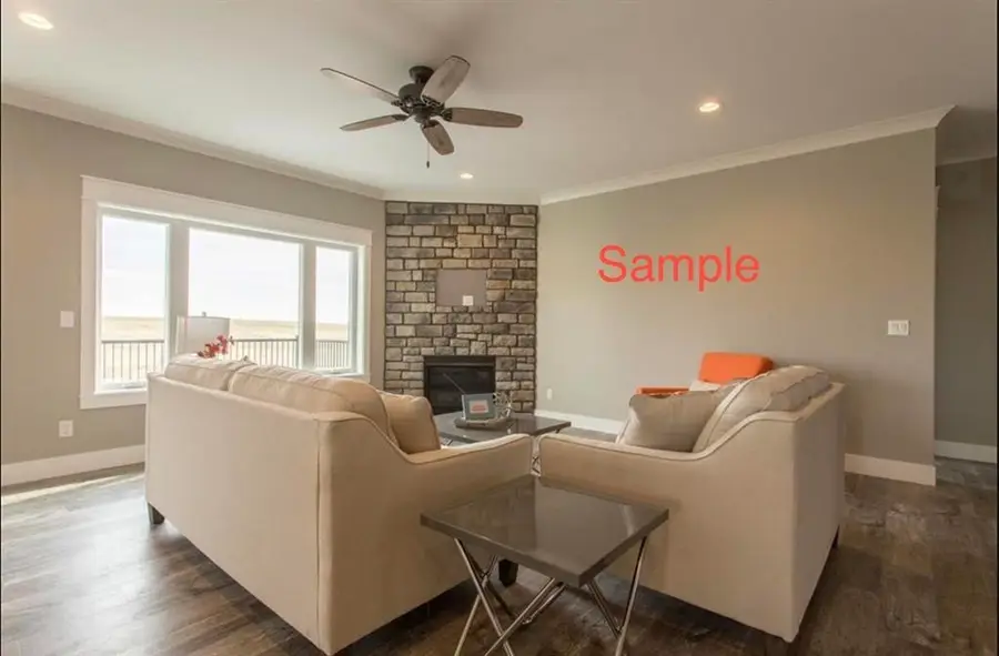 3590 Wagon Wheel Lane, Dubuque, IA 52002 - Image #2