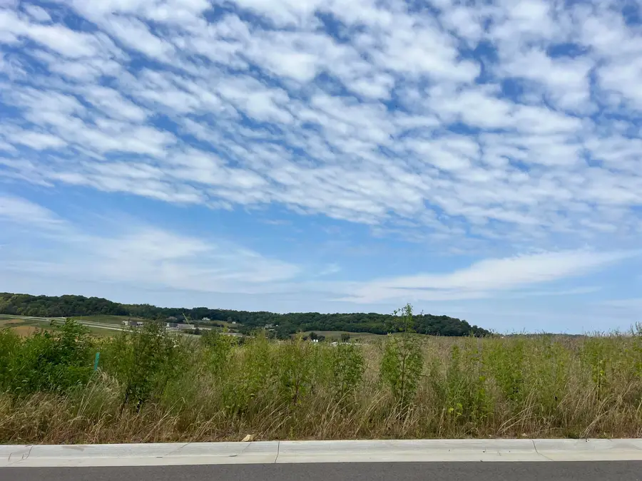 8148 Elda Court, Dubuque, IA 52003 - Image #3