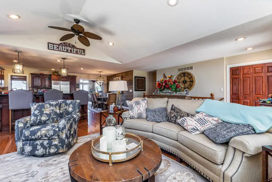 8508 Wildlife Ridge, Dubuque, IA 52003 - Image #3