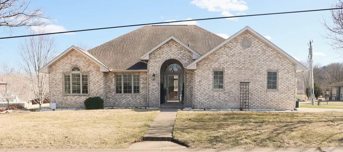 1104 Park Street, Bellevue, IA 52031 - Image #1