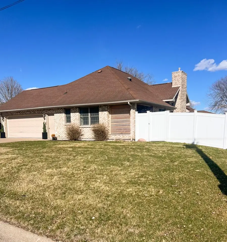 1104 Park Street, Bellevue, IA 52031 - Image #2
