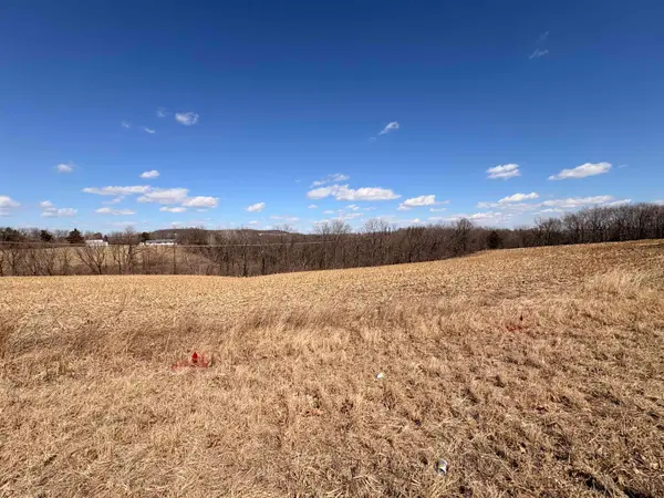 Lot 2 Twin Cedar Drive, Durango, IA 52039