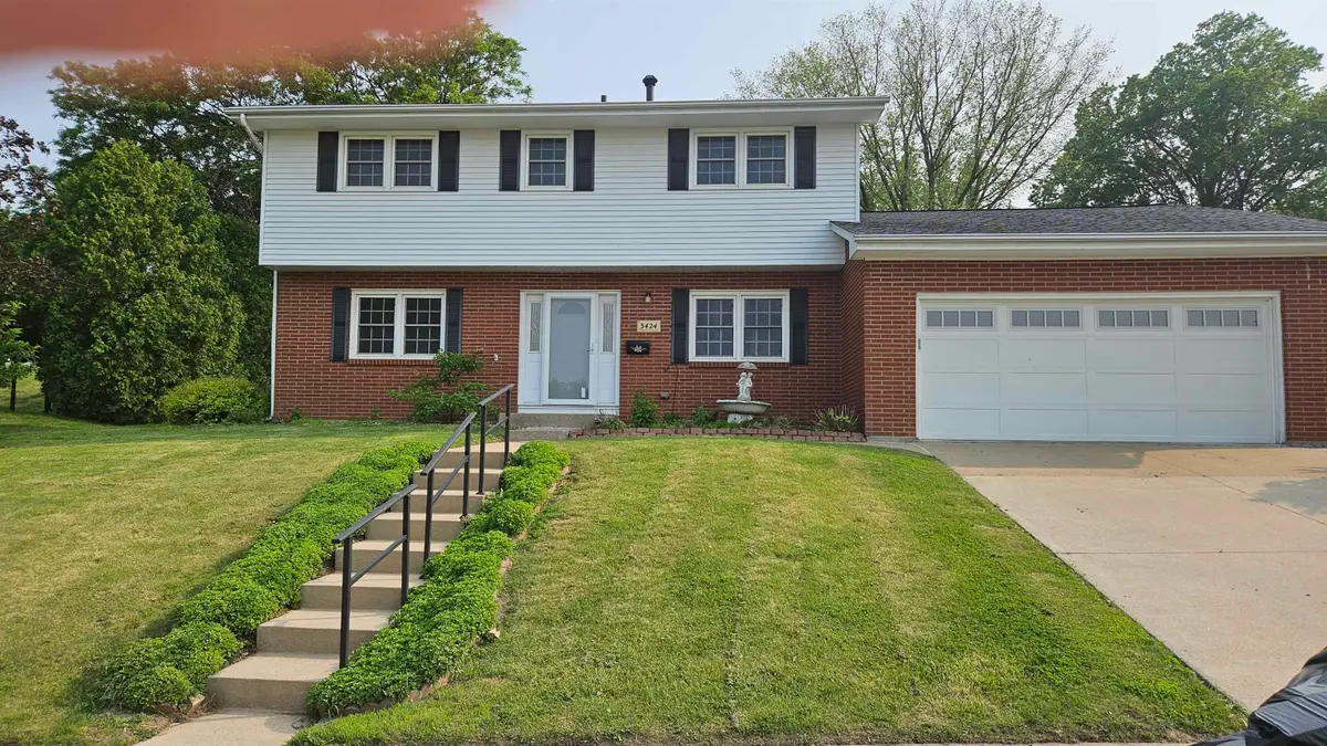 3424 Glen Cove Lane, Dubuque, IA 52001 - Image #1