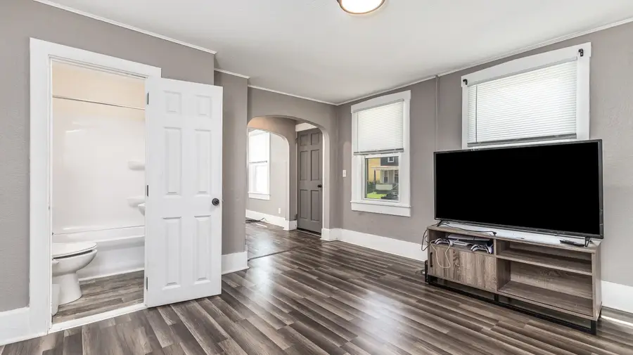 337 Kaufmann Avenue, Dubuque, IA 52001 - Image #2