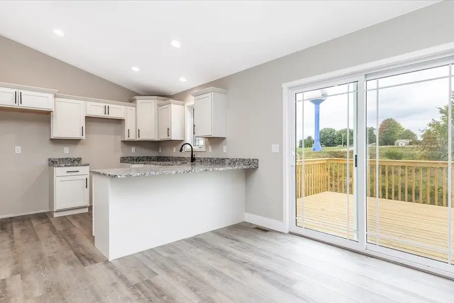 405 N Blake Avenue, East Dubuque, IL 61025 - Image #3