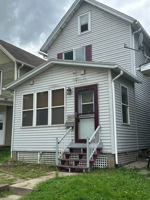 1223 Lincoln Avenue, Dubuque, IA 52001