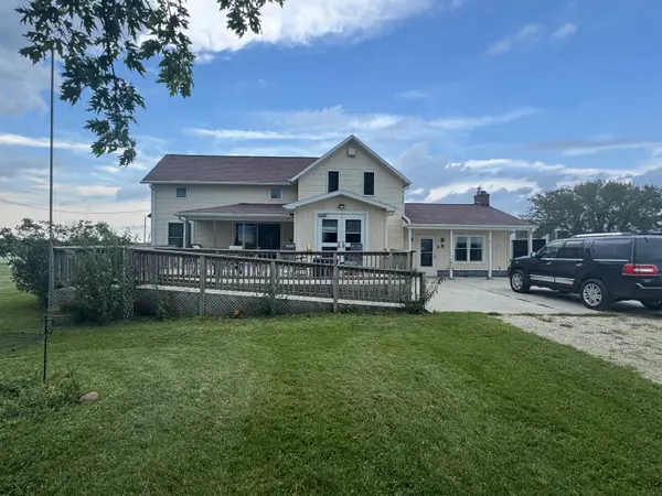 8138 Schenk Road, Waterloo, IA 50703