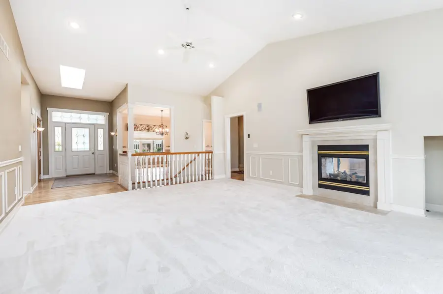 1051 Barbaralee Drive, Dubuque, IA 52003 - Image #3