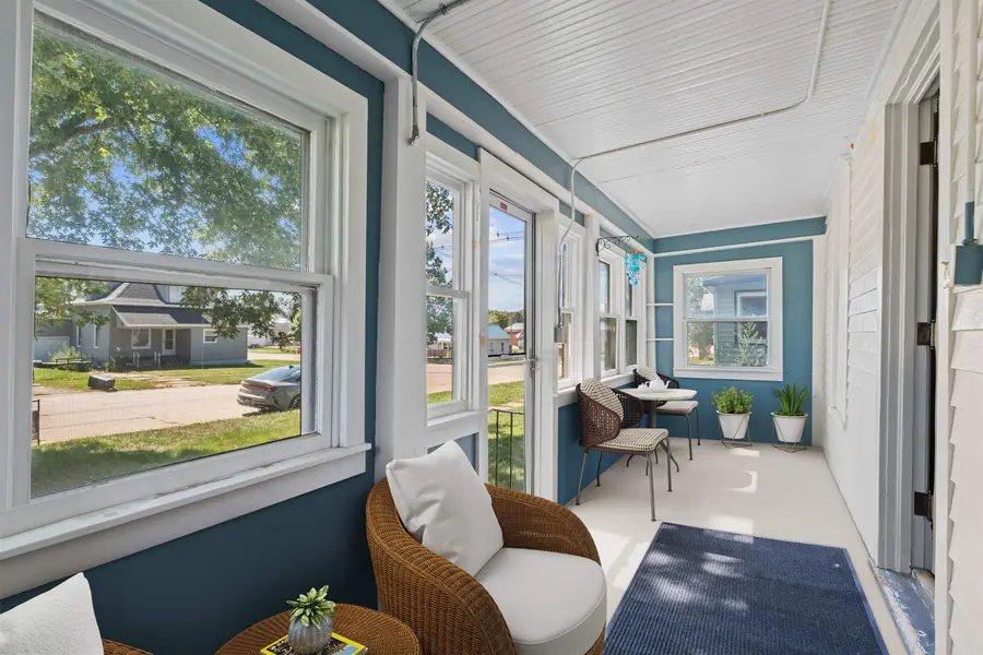 110 E Linn Street, Coggon, IA 52218 - Image #2