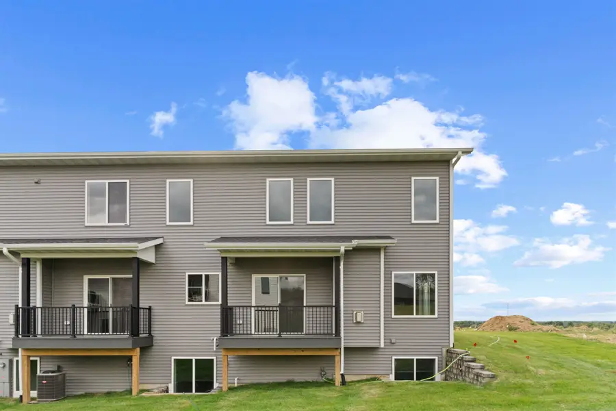 1368 Autumn Ridge Lane, Dubuque, IA 52003 - Image #3