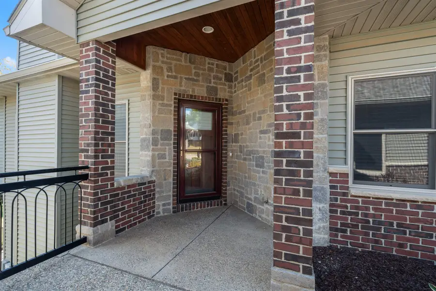 3280 Lake Front Drive, Dubuque, IA 52003 - Image #3