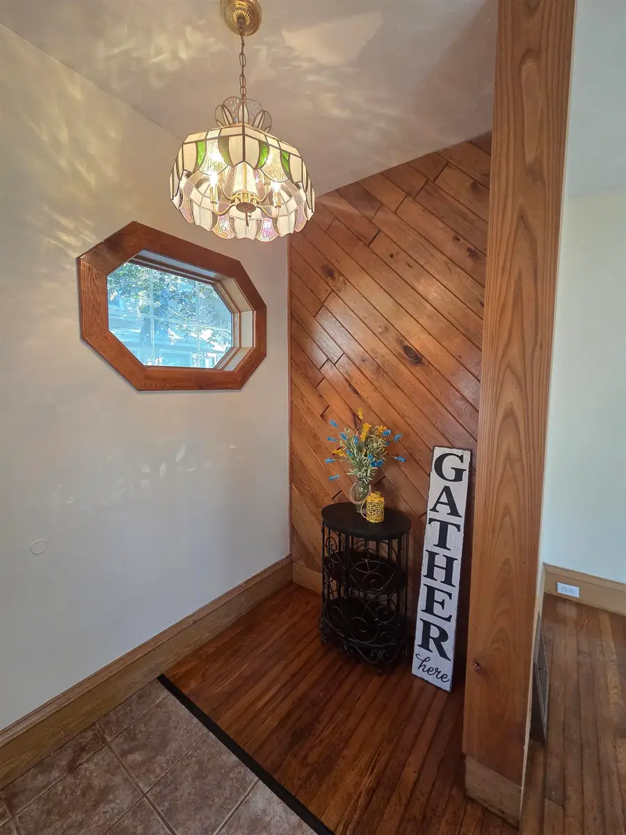 2710 Elm Street, Dubuque, IA 52001 - Image #2