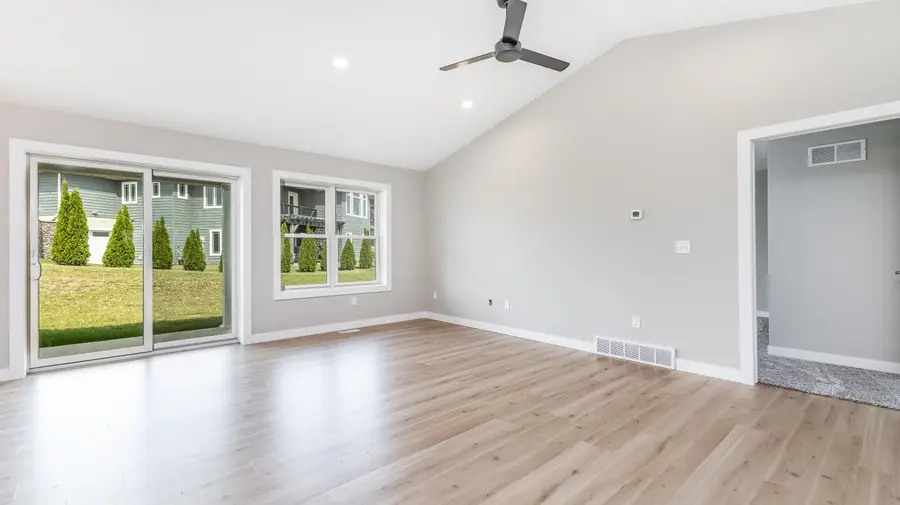 1115 NW Clare Court, Cascade, IA 52033 - Image #3