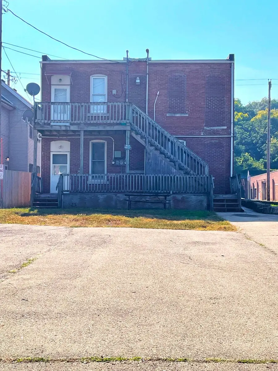 2340 Central Avenue, Dubuque, IA 52001 - Image #2