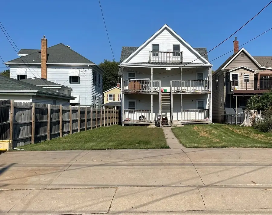 2575 Jackson Street, Dubuque, IA 52001 - Image #2