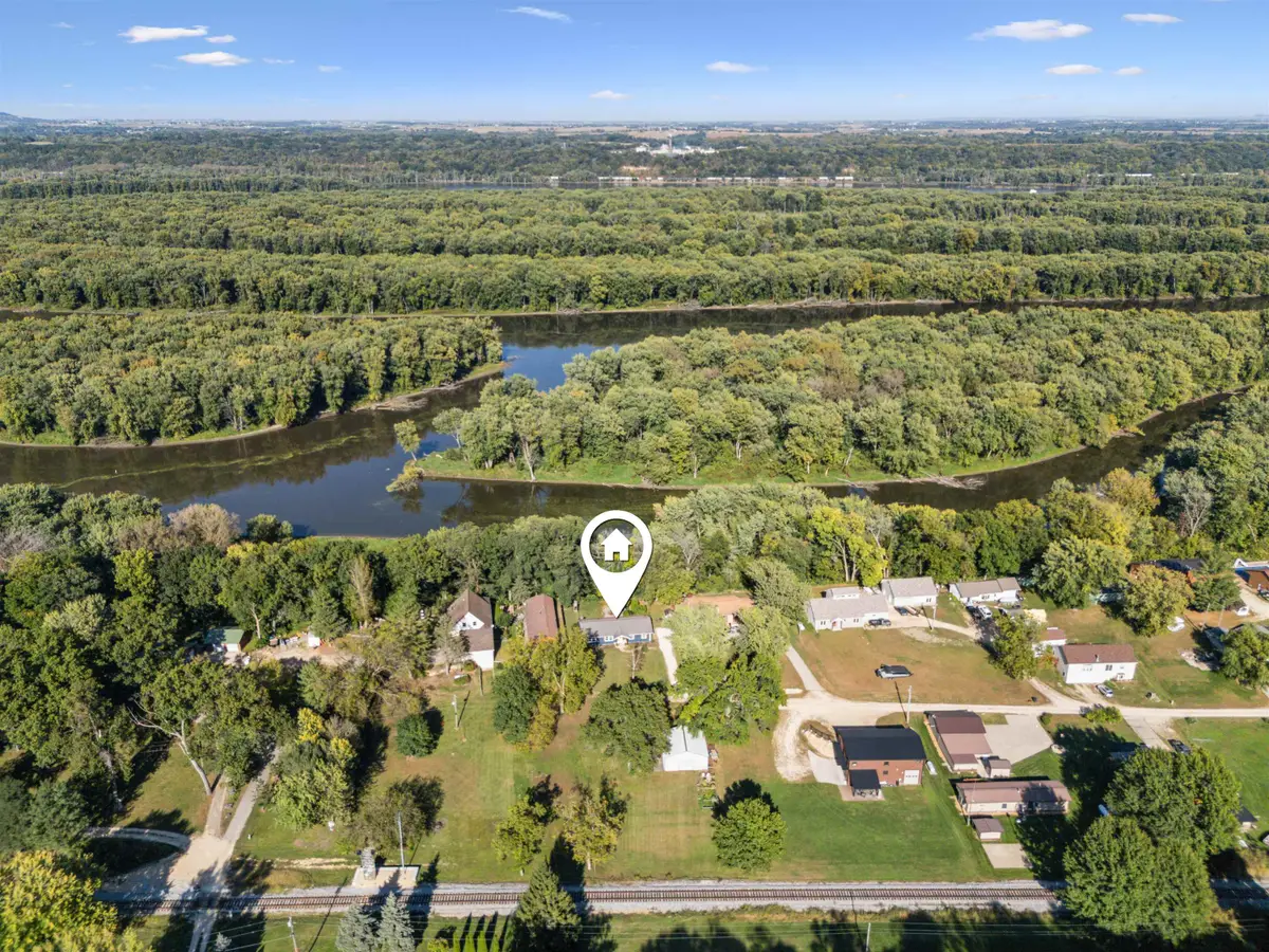 4641 S Beach Lane, Dubuque, IA 52003 - Image #1