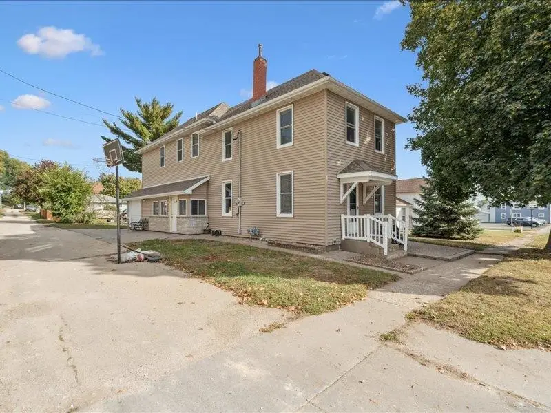 301 Market Street, Bellevue, IA 52031 - Image #1