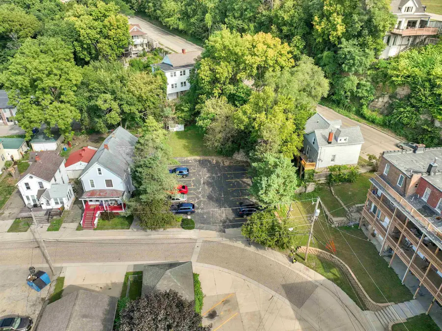 201 W 17th Street, Dubuque, IA 52001 - Image #3