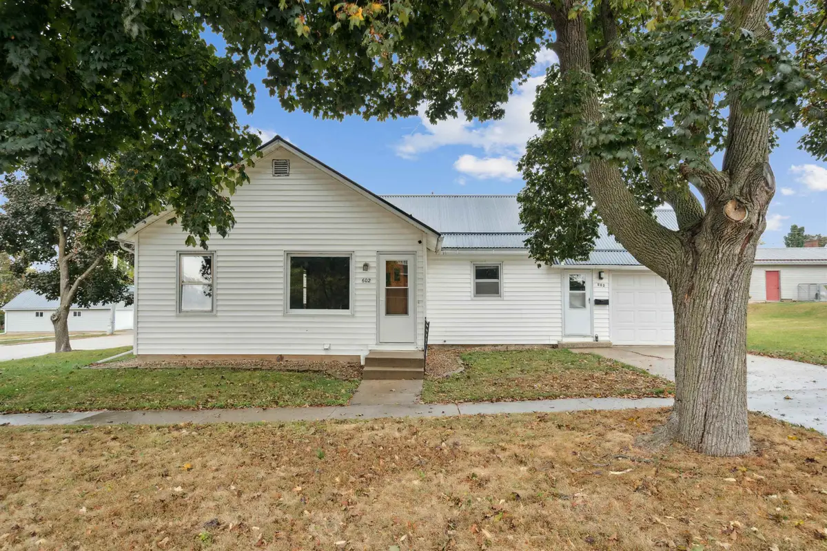 602 5th Ave SE, Dyersville, IA 52040 - Image #1