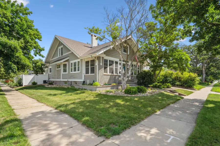 800 E Main St, Manchester, IA 52057 - Image #2