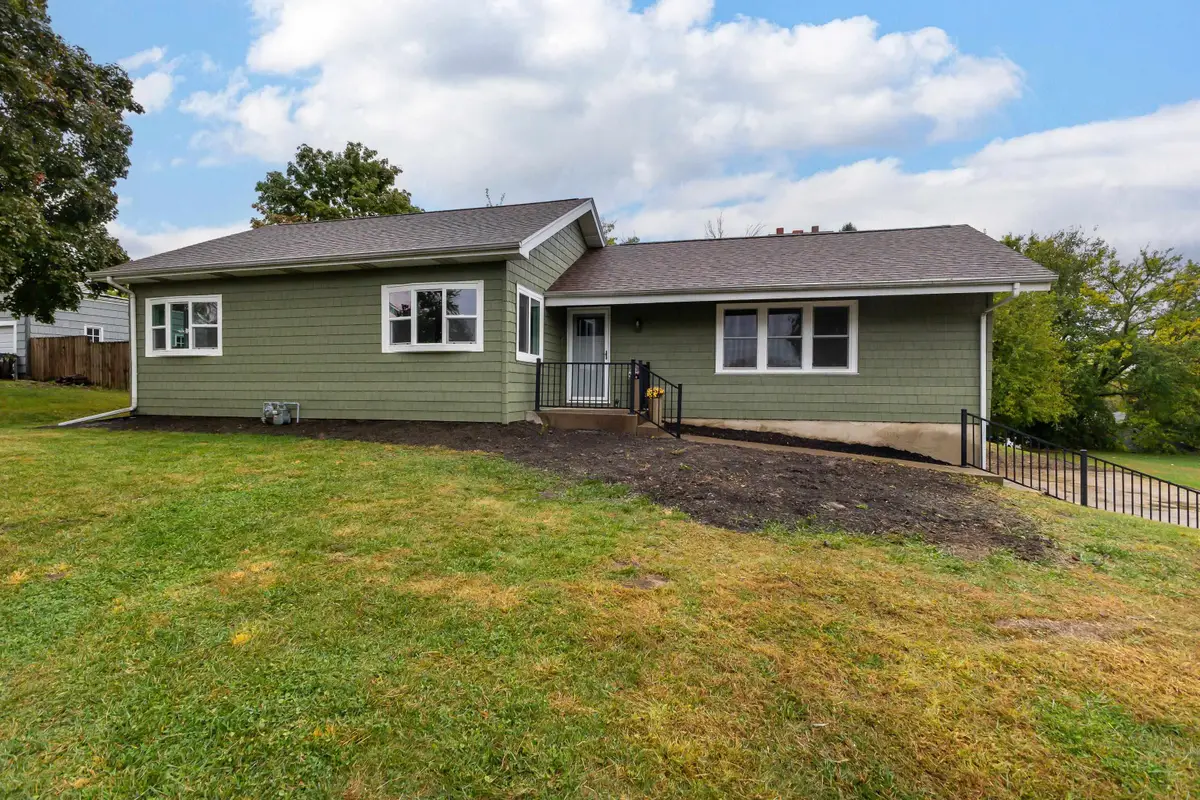 2146 Avalon Road, Dubuque, IA 52001 - Image #1