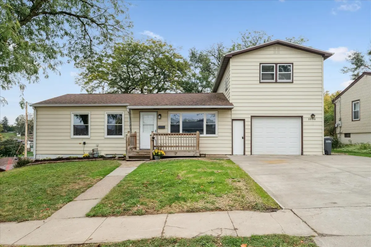 2290 Theda Drive, Dubuque, IA 52001 - Image #1