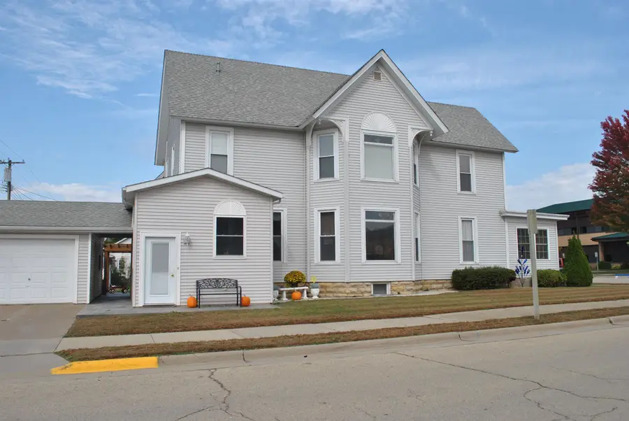 130 S River Park Drive, Guttenberg, IA 52052 - Image #2