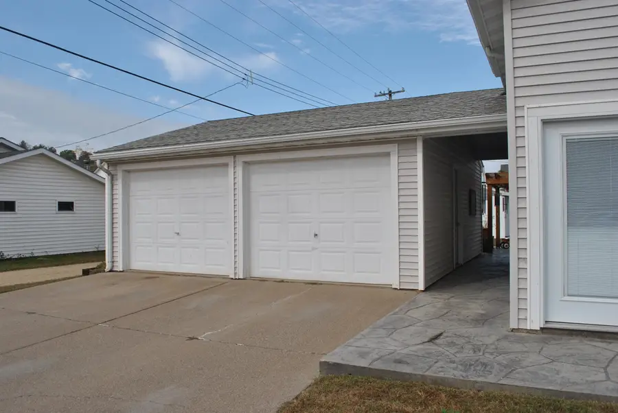 130 S River Park Drive, Guttenberg, IA 52052 - Image #3