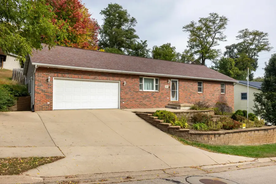 1917 Amelia Drive, Dubuque, IA 52001 - Image #2