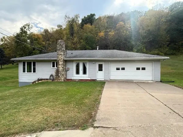 912 N 7th Street, Bellevue, IA 52031