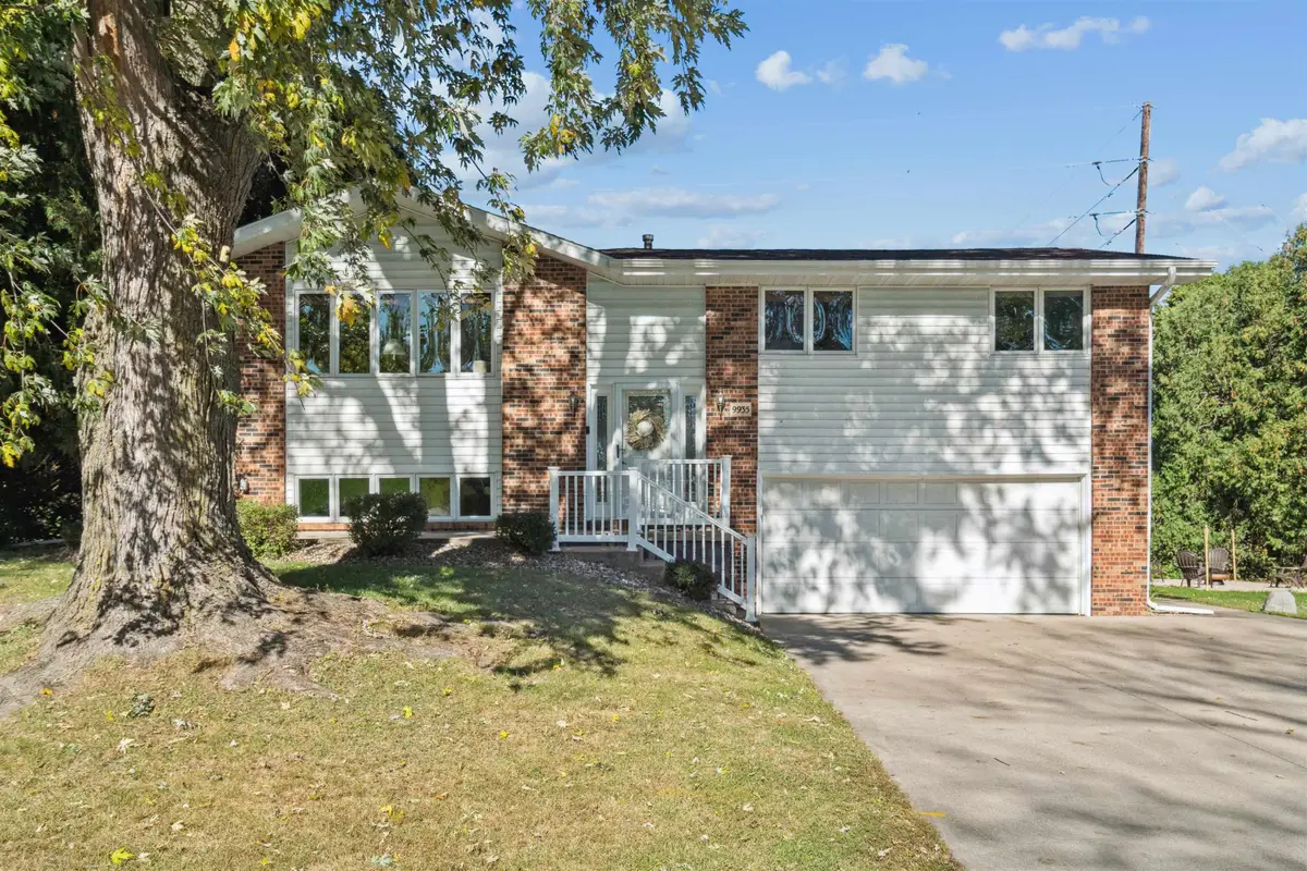 9935 Ginger Ridge, Dubuque, IA 52001 - #1