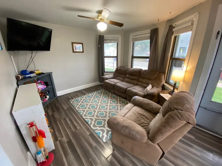 3046 Central Avenue, Dubuque, IA 52001 - Image #3