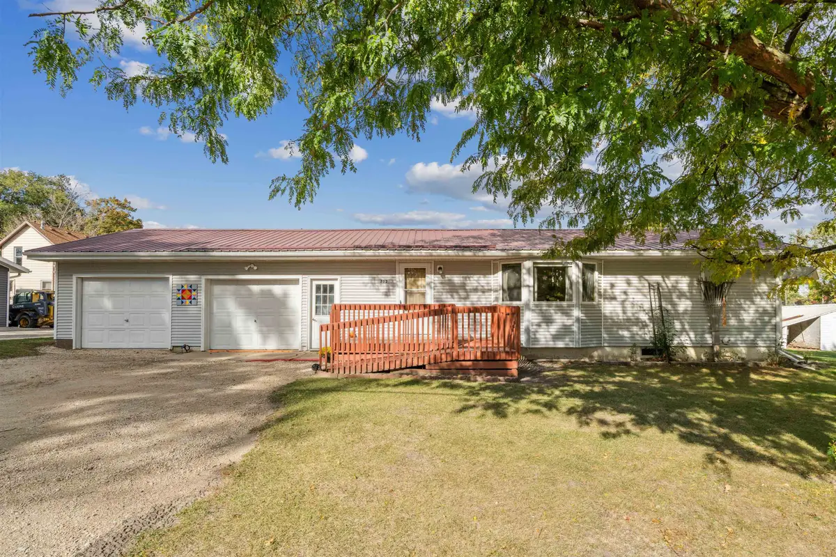 302 E Harrison Street, Edgewood, IA 52042 - #1